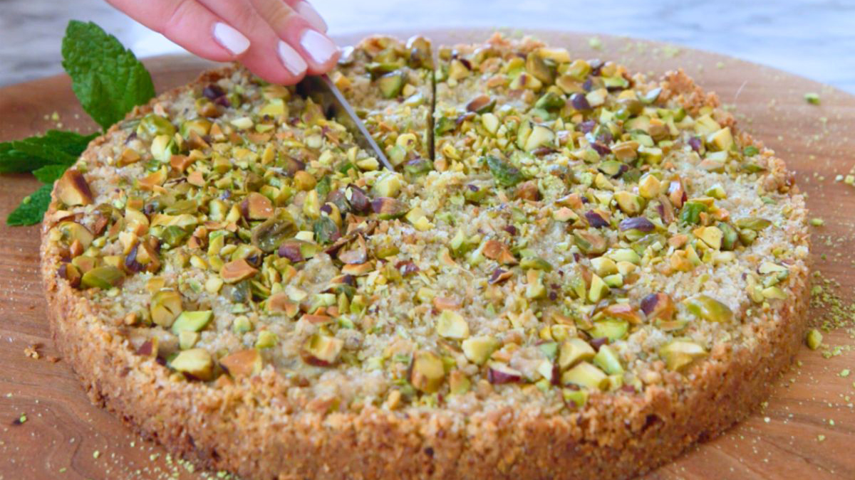 Giant Pistachio Crumb Cookie