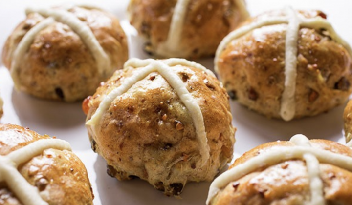 Hot Cross Buns with Pistachios